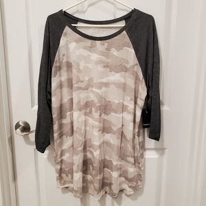 NWT Faded Camo 3/4 sleeve Shirt